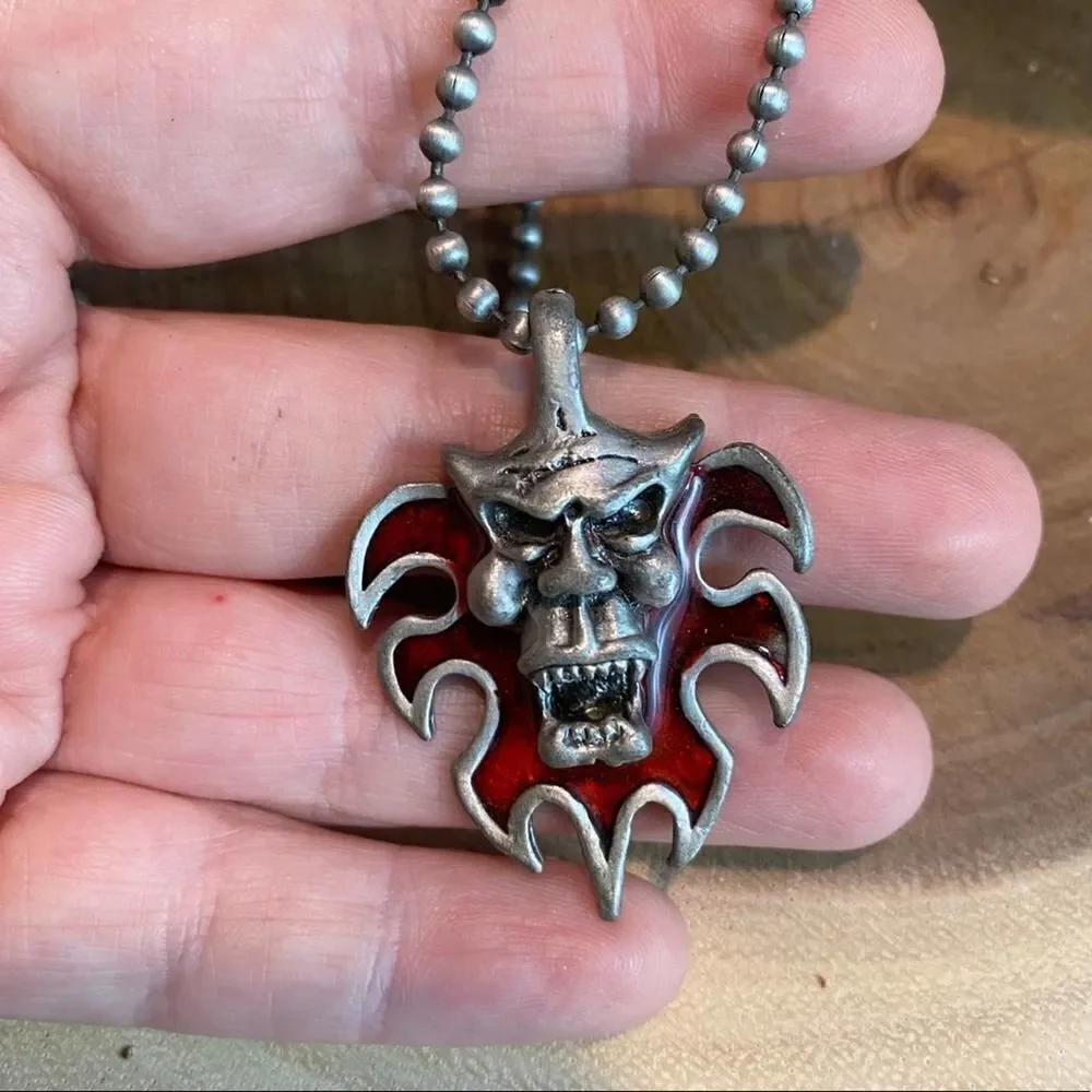 Mens Gothic Pewter Horn Evil Devil Demon Necklace 2005 Era